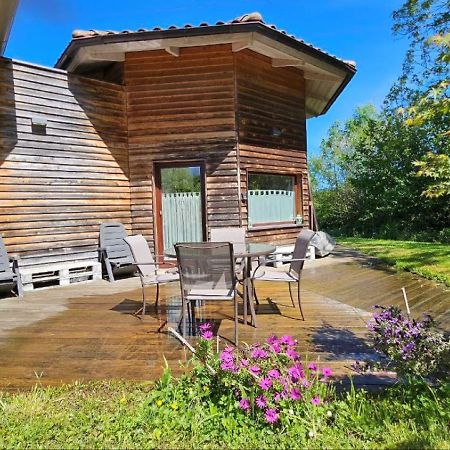 Mini Casa Con Jardin Villa Mungia Exterior photo